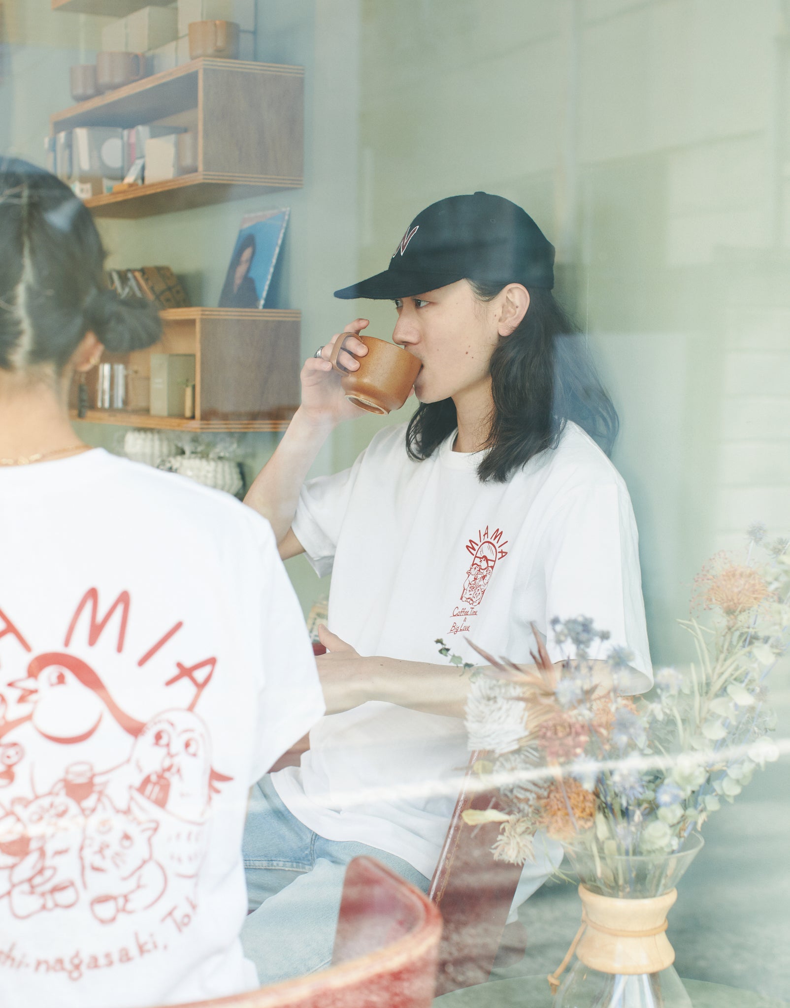 MIAMIAオリジナル『COFFEE TIME ＋ BIG LOVE』Tシャツ *No.1人気 – MIA MIA